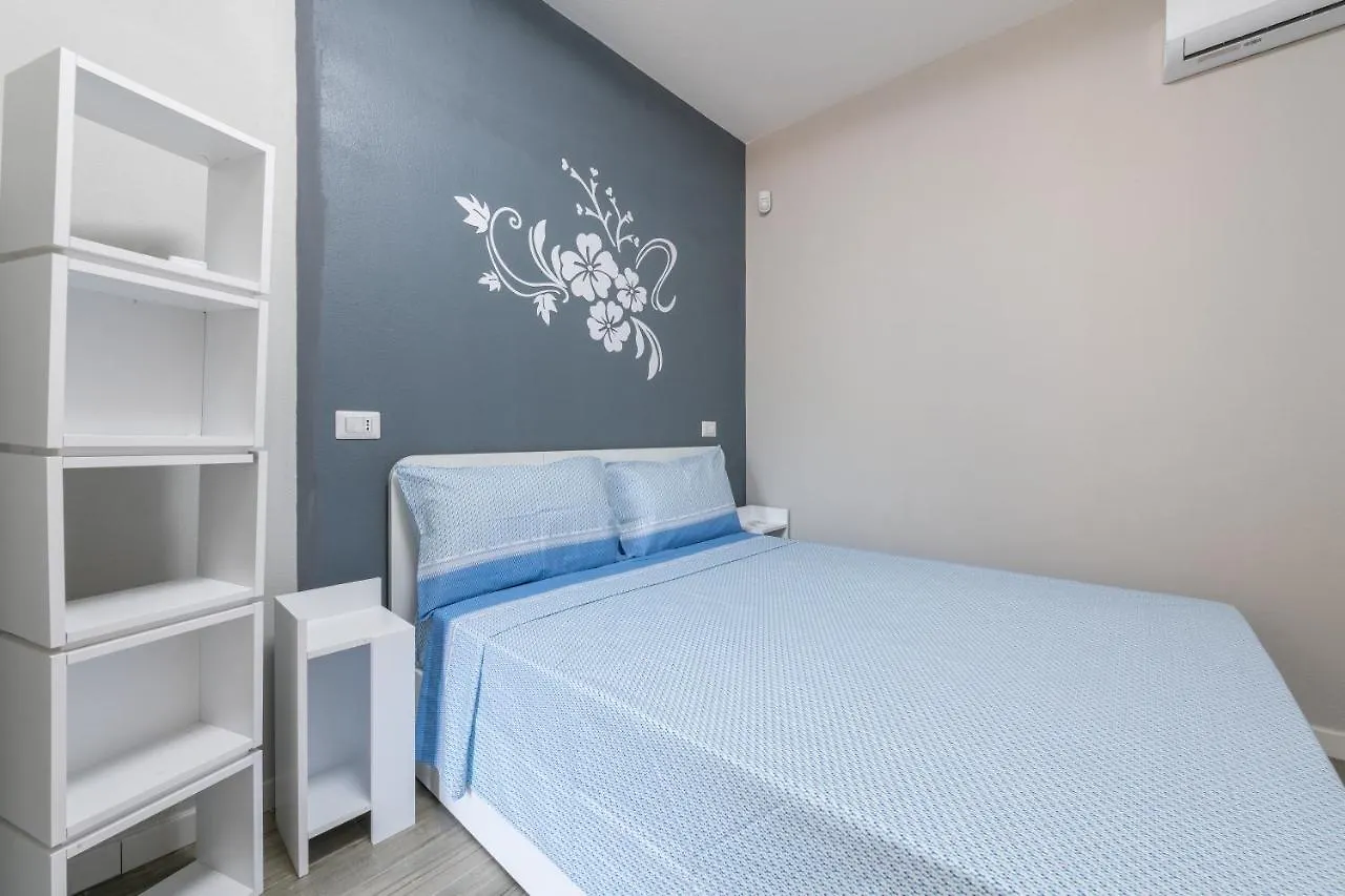 Elizabeth House Vila Villasimius Itália